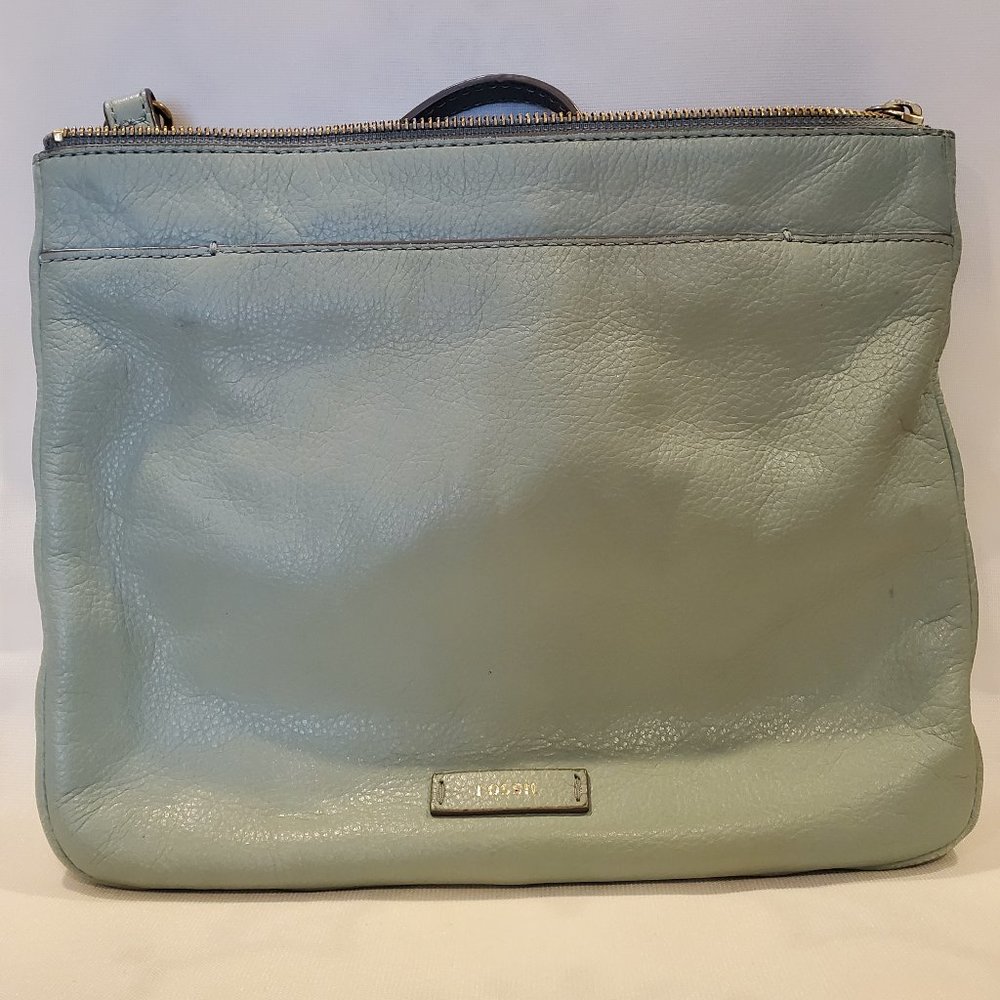 Fossil crossbody/shoulder purse.